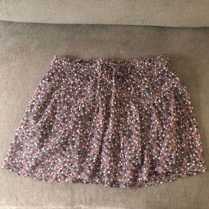 Purple Floral American Eagle skirt- S